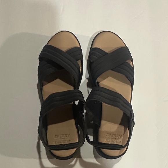 Sperry Shoes - Sperry Bayou plushstep Black and Tan stretchy strap Sandals with heel cushion